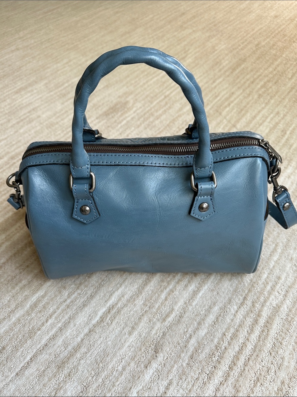 Like New Patricia Nash SKYE Leather HTF Safflower Blue Tooled Embossed Satchel - Picture 6 of 17